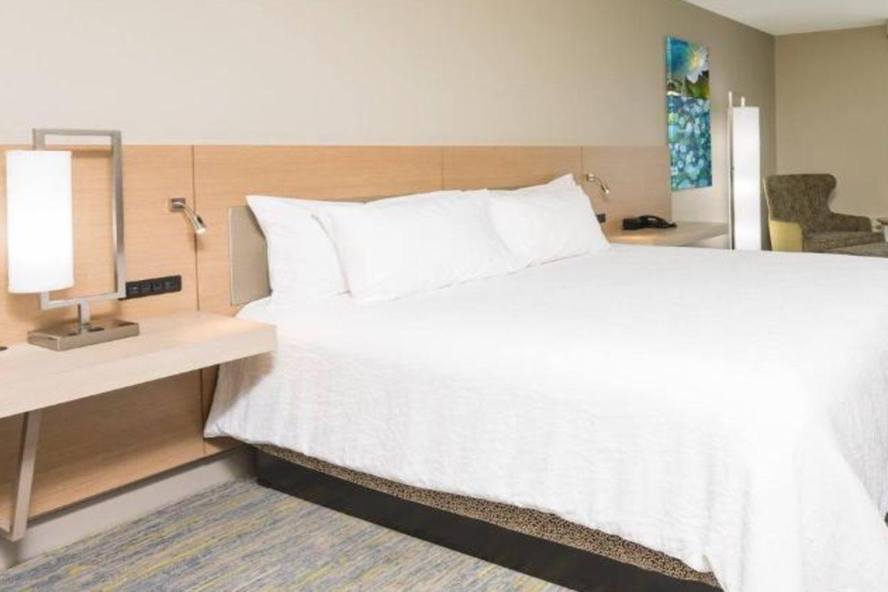 Hilton Garden East 3*